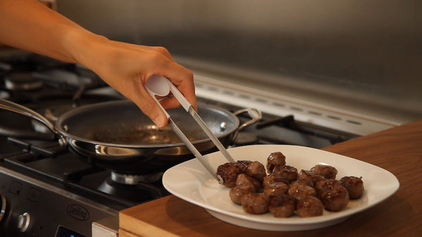 Taste - cook's spoon