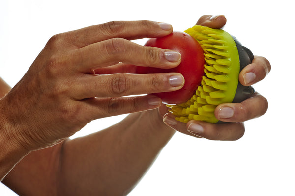Scrrub - vegetable brush with 2 way silicone bristles