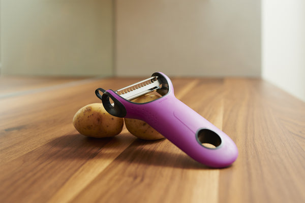 Strip² vegetable julienne peeler